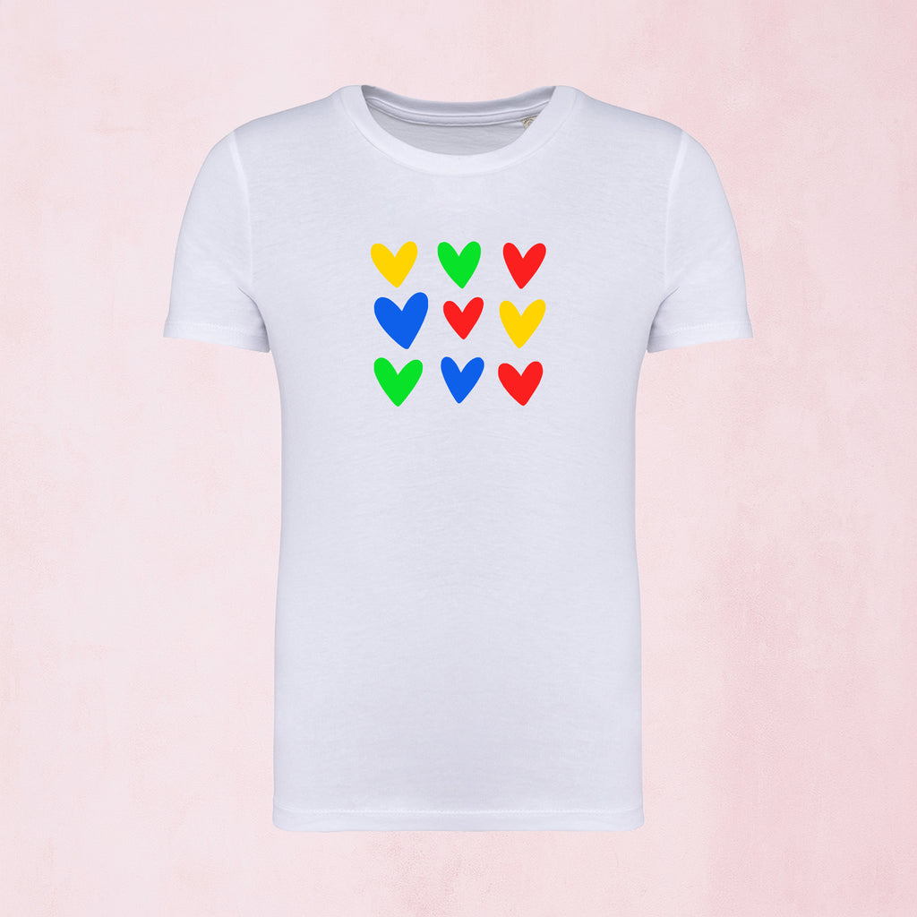 T-shirt med färgglada hjärtan | Regnbåge